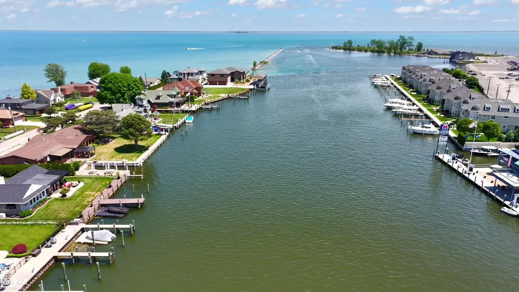 32824 N River Road Harrison Charter Township MI 48045