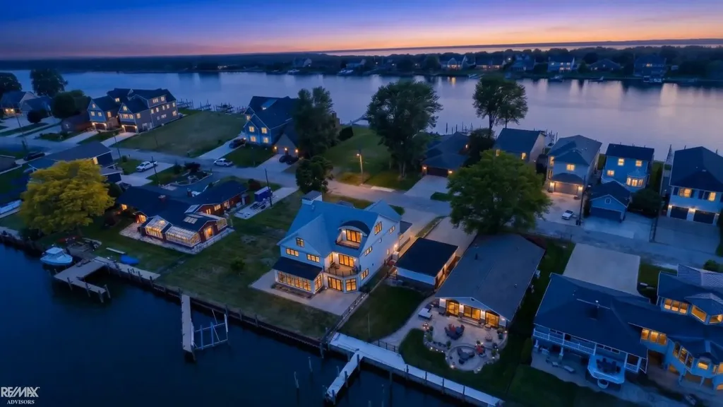 32824 N River Road Harrison Charter Township MI 48045