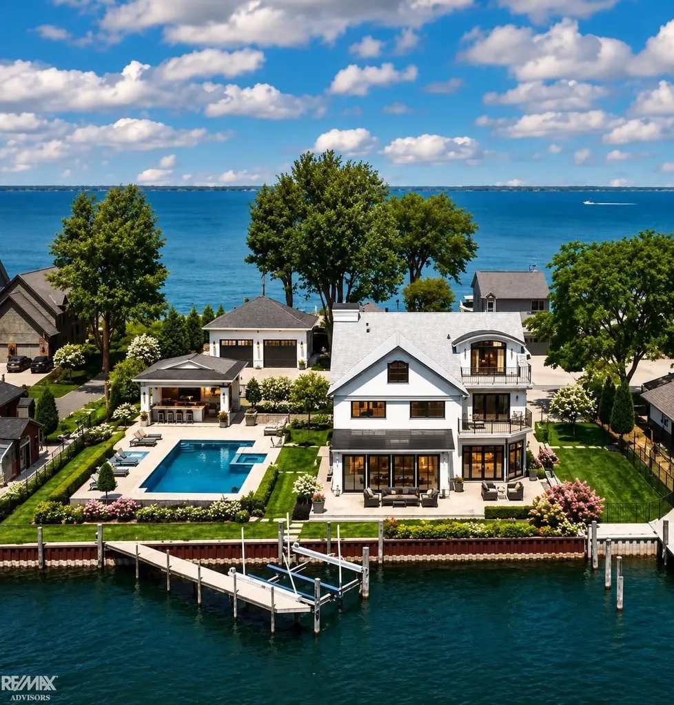 32824 N River Road Harrison Charter Township MI 48045