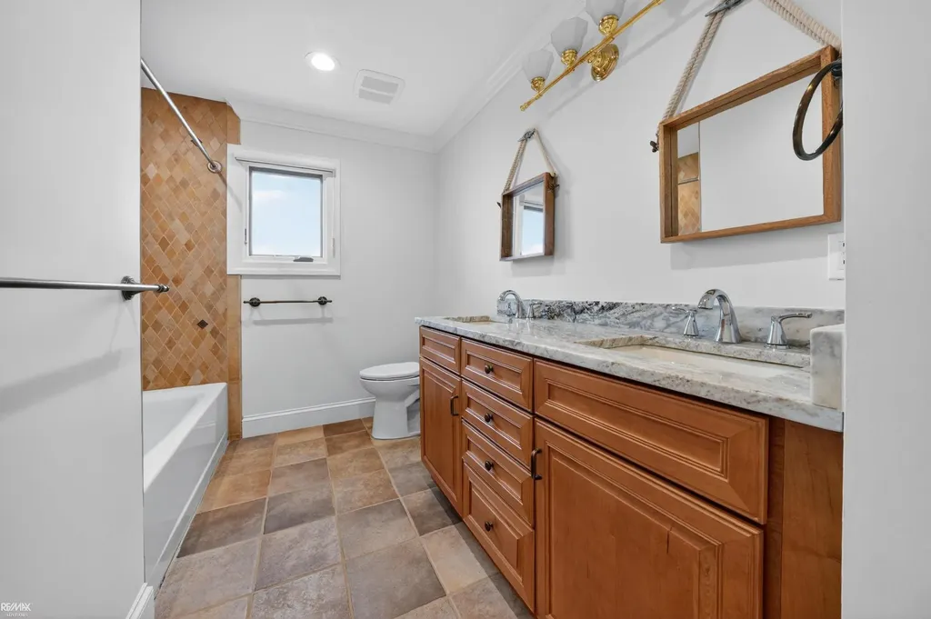 32824 N River Road Harrison Charter Township MI 48045