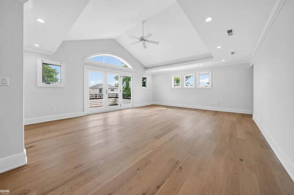 32824 N River Road Harrison Charter Township MI 48045