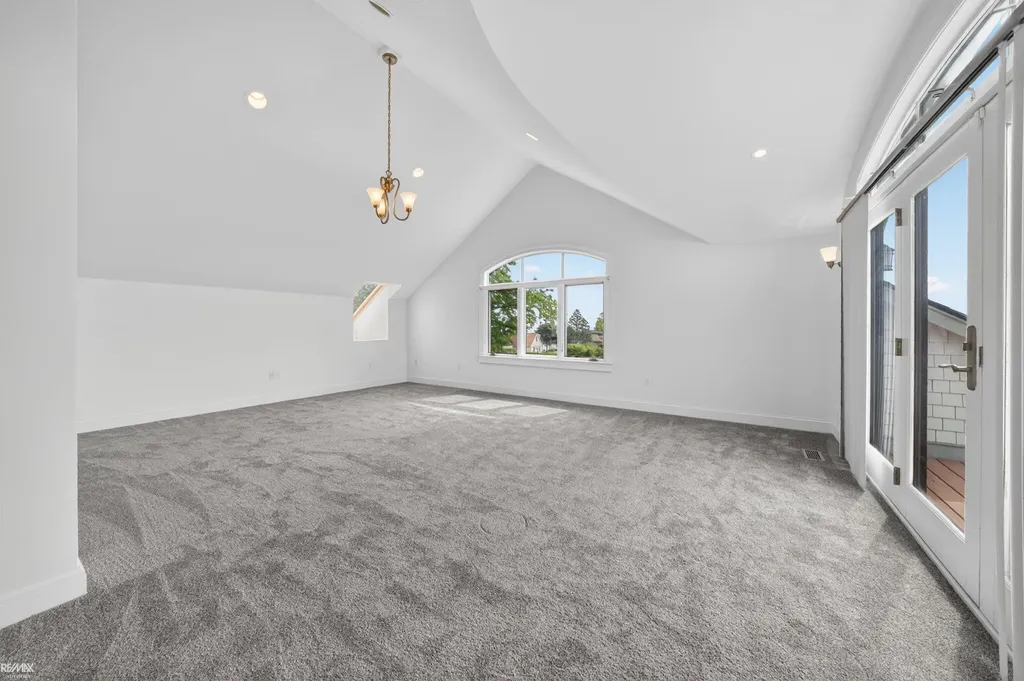 32824 N River Road Harrison Charter Township MI 48045