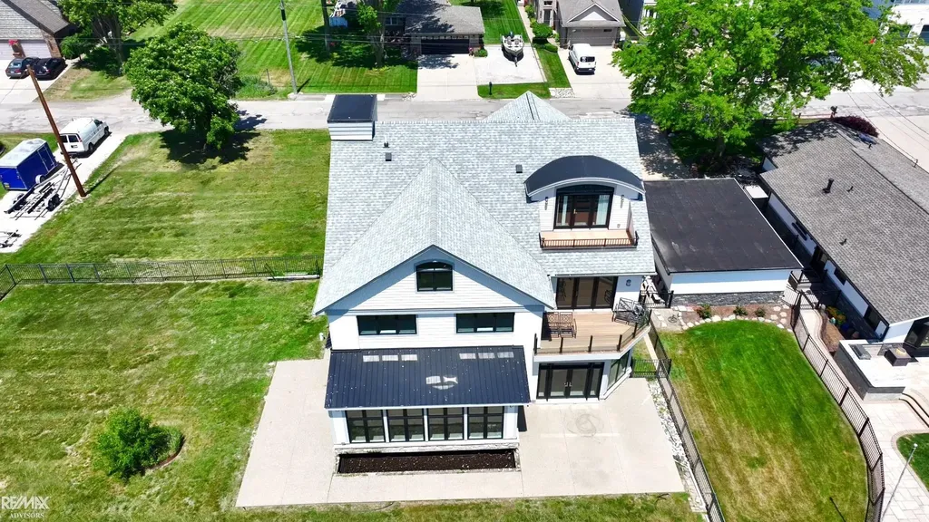 32824 N River Road Harrison Charter Township MI 48045