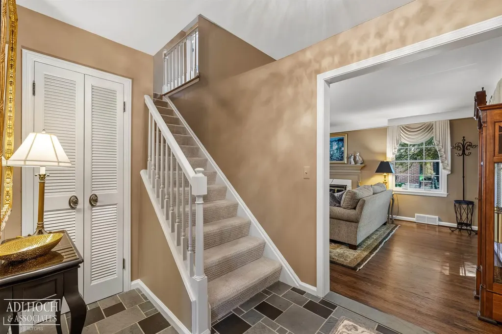 1254 Berkshire Road Grosse Pointe Park City MI 48230