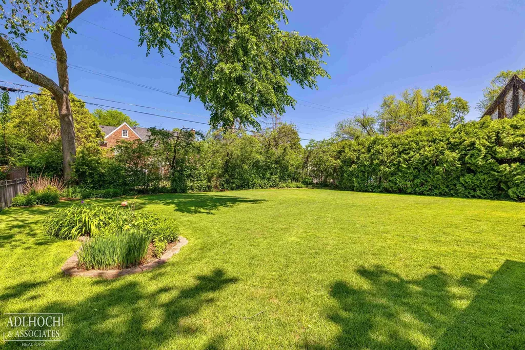 1254 Berkshire Road Grosse Pointe Park City MI 48230