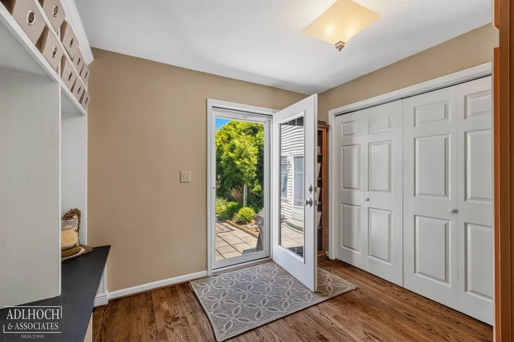 1254 Berkshire Road Grosse Pointe Park City MI 48230