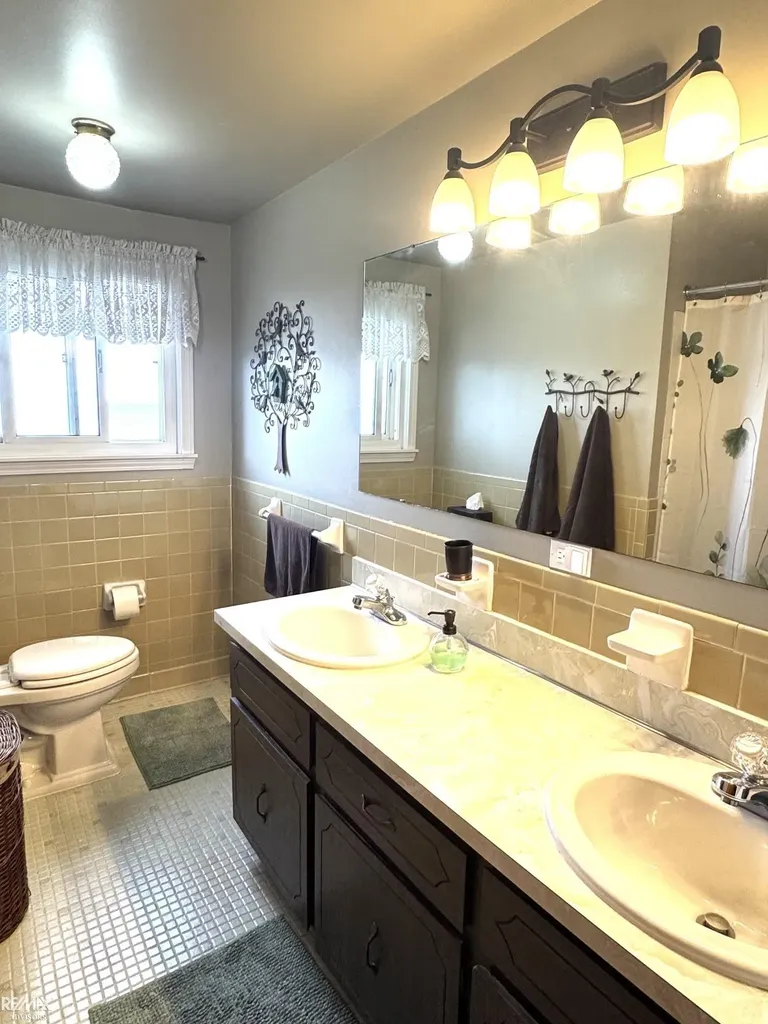 46960 Jans Drive Chesterfield Township MI 48047