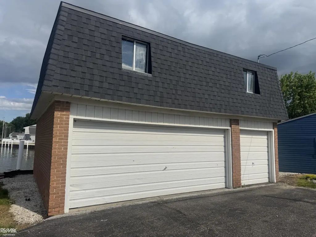 46960 Jans Drive Chesterfield Township MI 48047