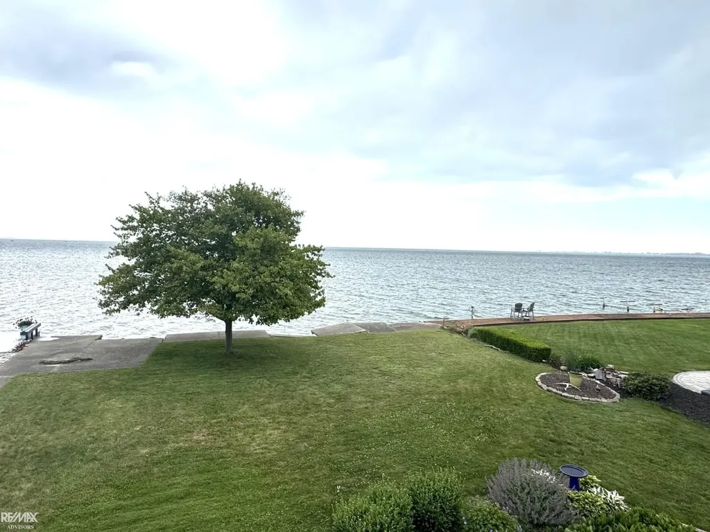 46960 Jans Drive Chesterfield Township MI 48047