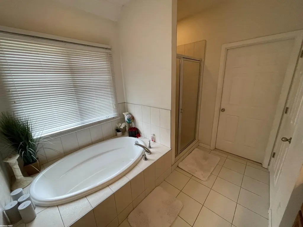 28598 Liparoto Boulevard Huron Charter Township MI 48134