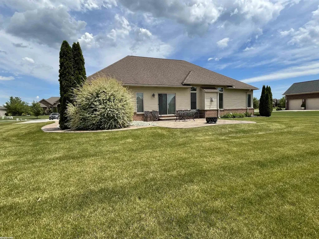28598 Liparoto Boulevard Huron Charter Township MI 48134