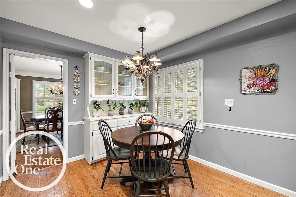 324 Cloverly Road Grosse Pointe Farms City MI 48236
