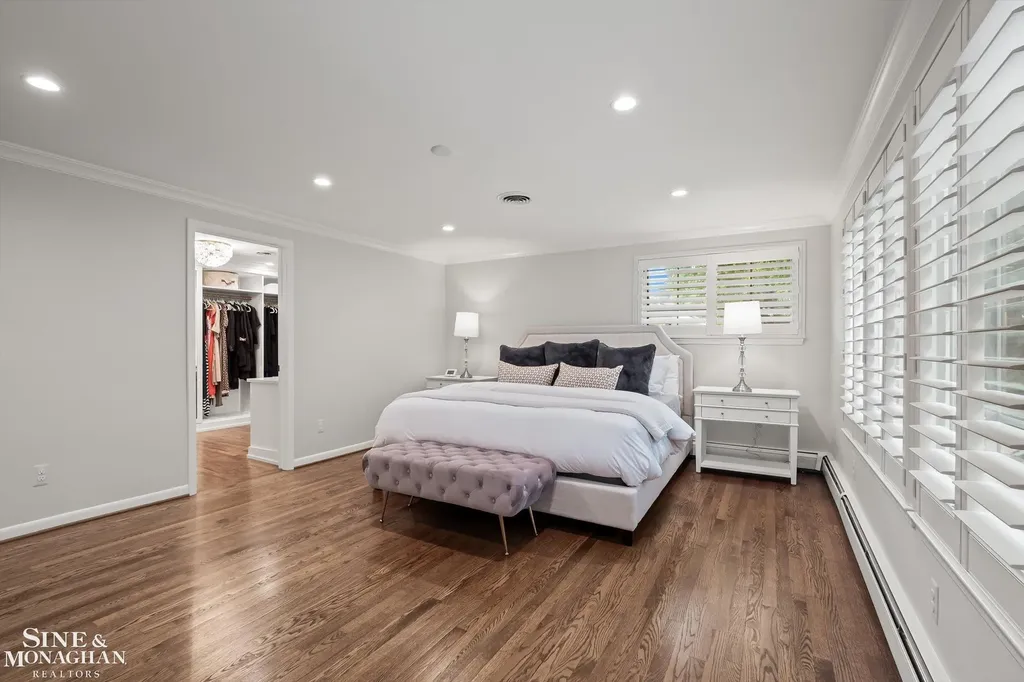 263 Lakeland Street Grosse Pointe City MI 48230