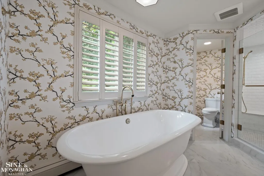 263 Lakeland Street Grosse Pointe City MI 48230