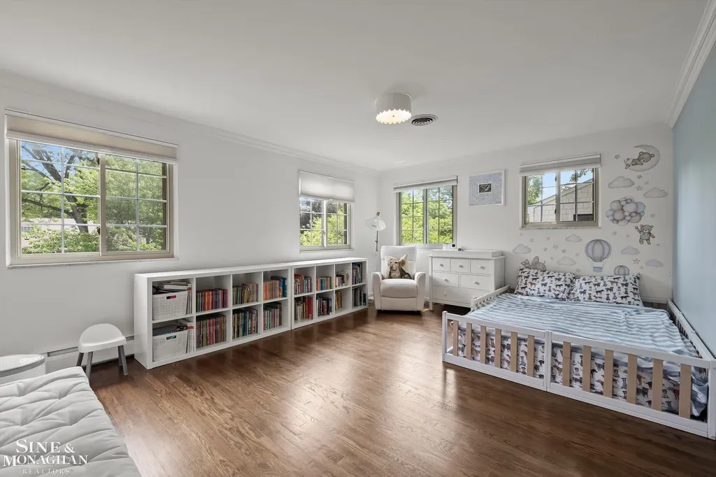 263 Lakeland Street Grosse Pointe City MI 48230