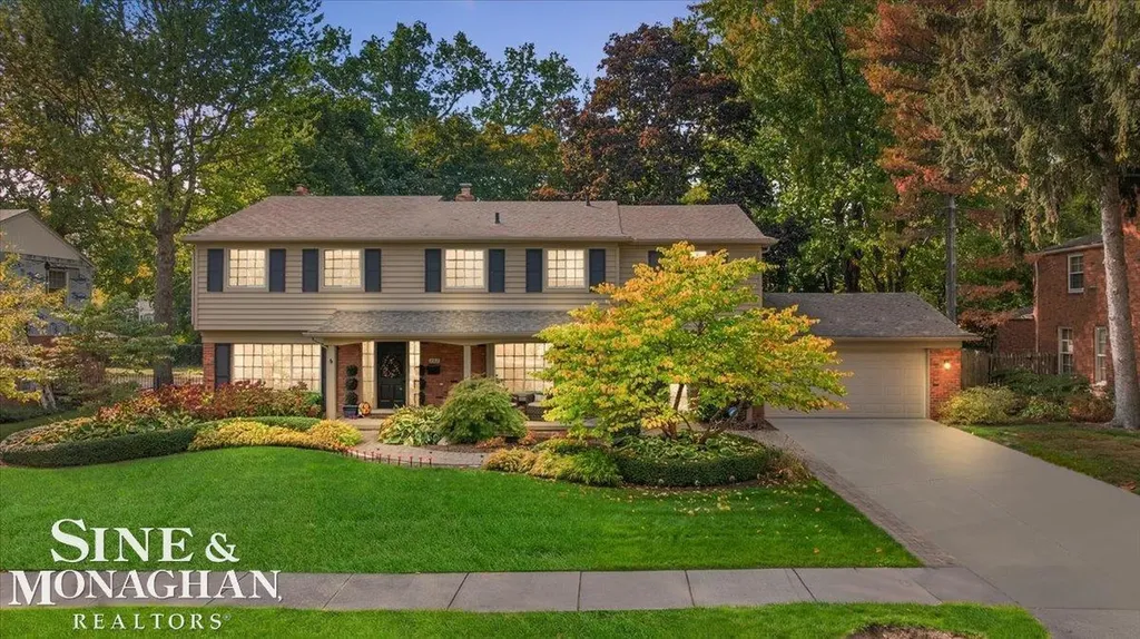 263 Lakeland Street Grosse Pointe City MI 48230