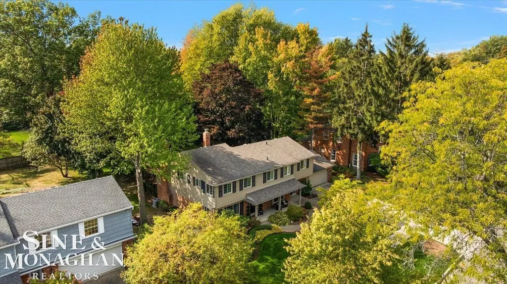 263 Lakeland Street Grosse Pointe City MI 48230