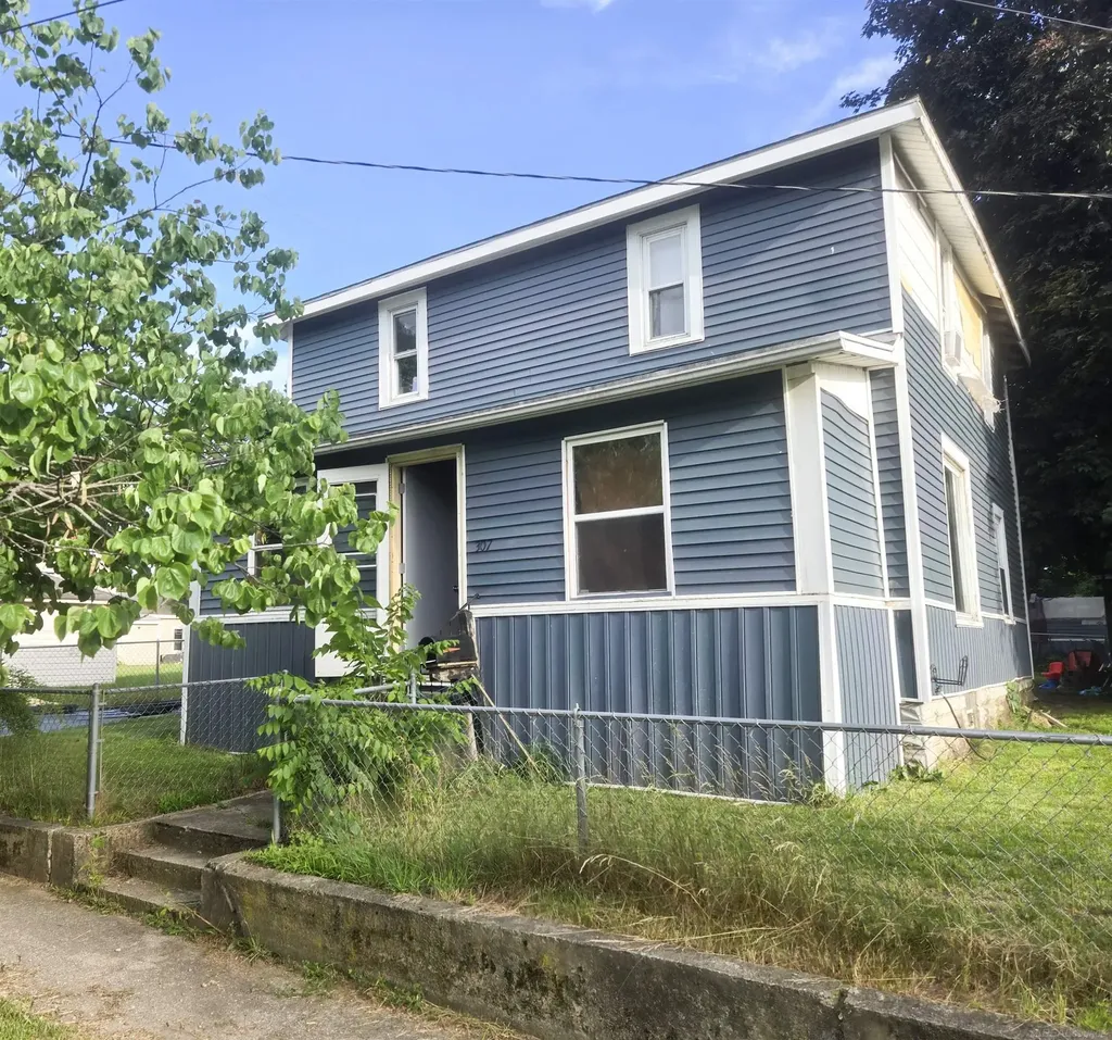 307 Michigan Street Three Rivers City MI 49093
