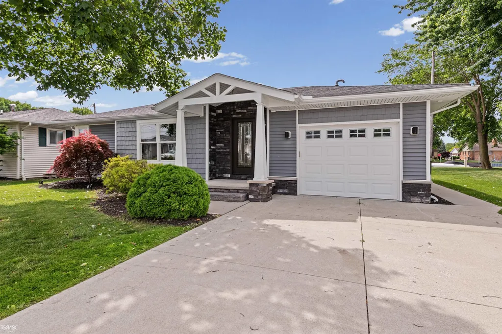 7741 Colony Drive Clay Township MI 48001