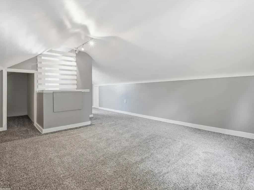 25750 Send Street Roseville City MI 48066