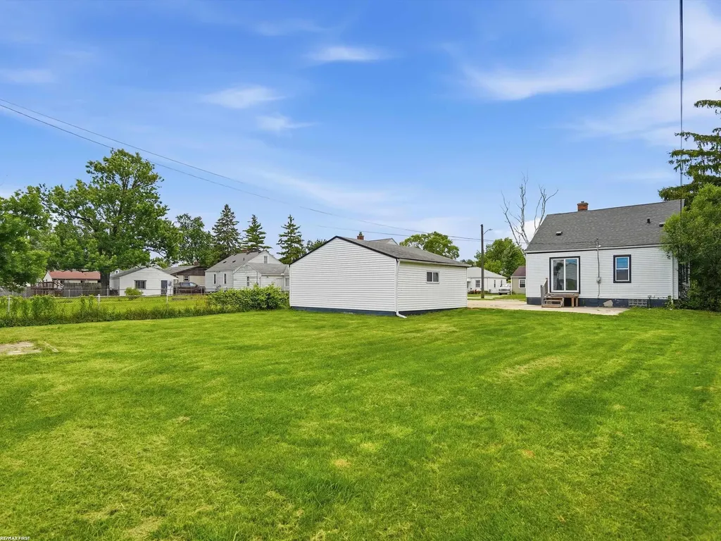 25750 Send Street Roseville City MI 48066