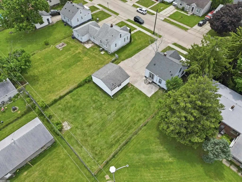 25750 Send Street Roseville City MI 48066