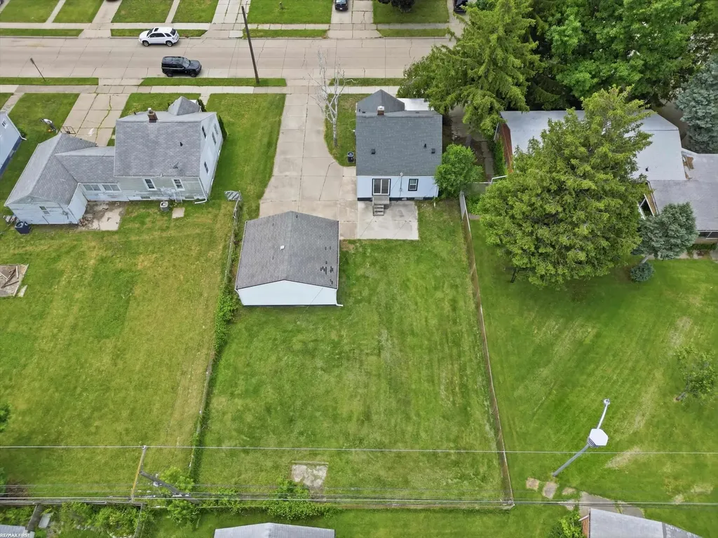 25750 Send Street Roseville City MI 48066