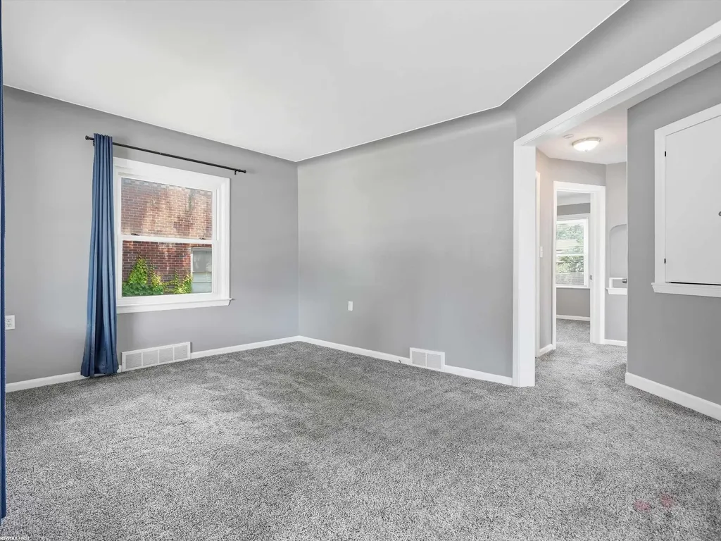 25750 Send Street Roseville City MI 48066
