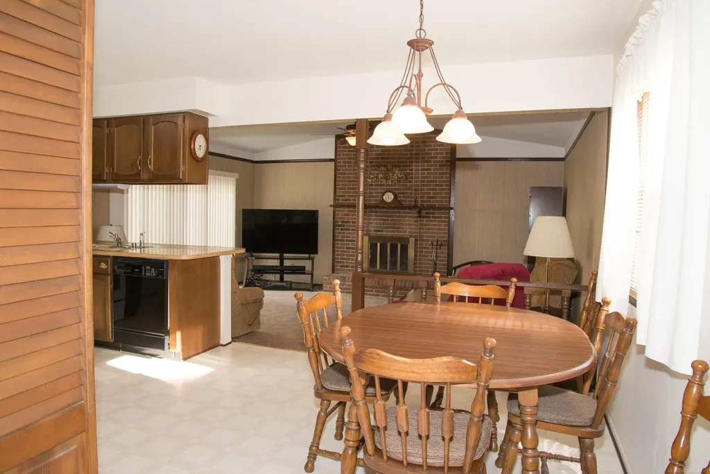 2188 Zenia Drive Troy City MI 48083