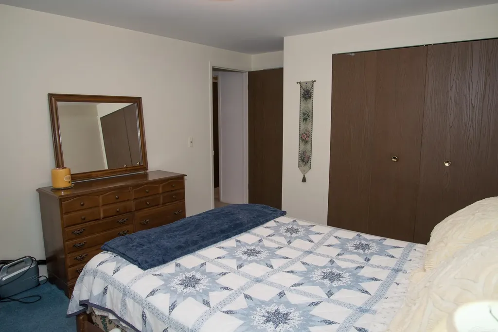 2188 Zenia Drive Troy City MI 48083