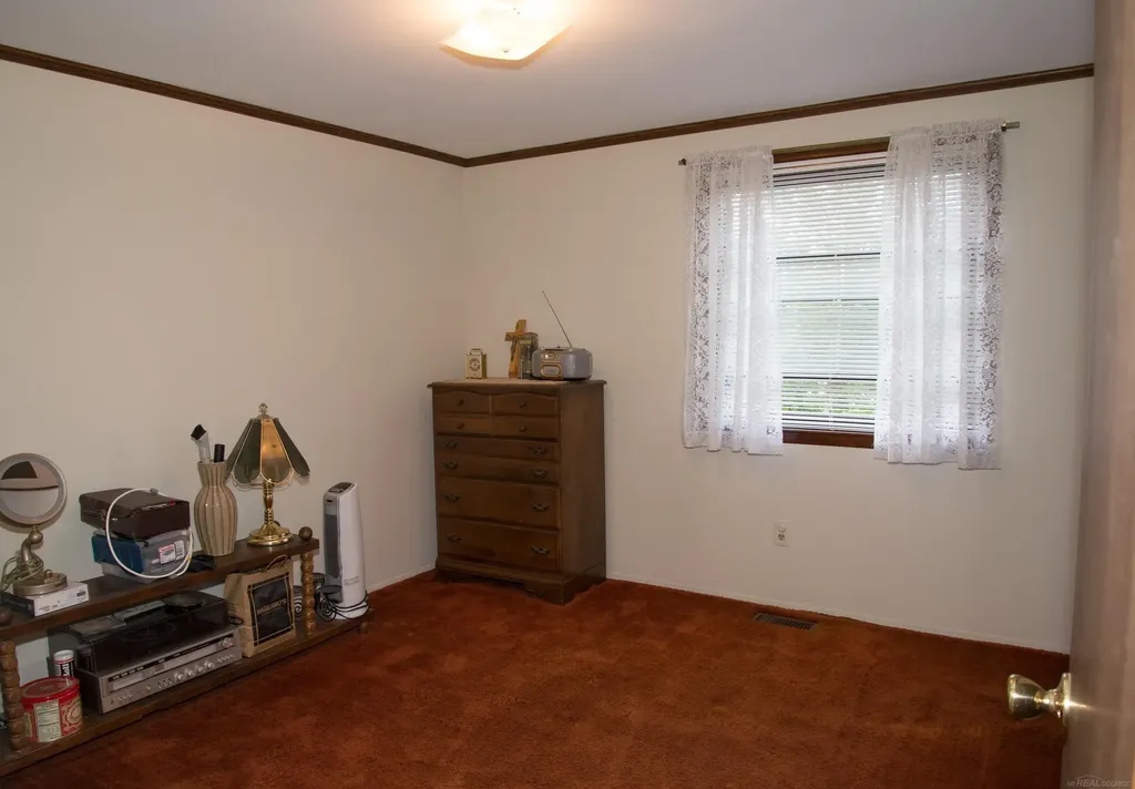 2188 Zenia Drive Troy City MI 48083