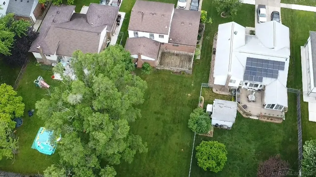2188 Zenia Drive Troy City MI 48083
