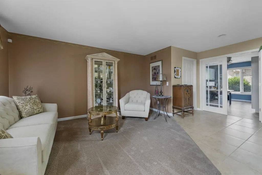 18913 Strongford Drive Macomb Township MI 48044