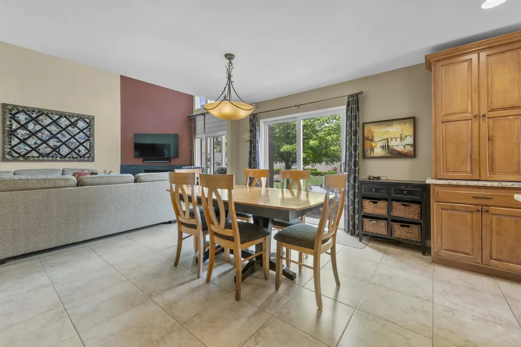 18913 Strongford Drive Macomb Township MI 48044