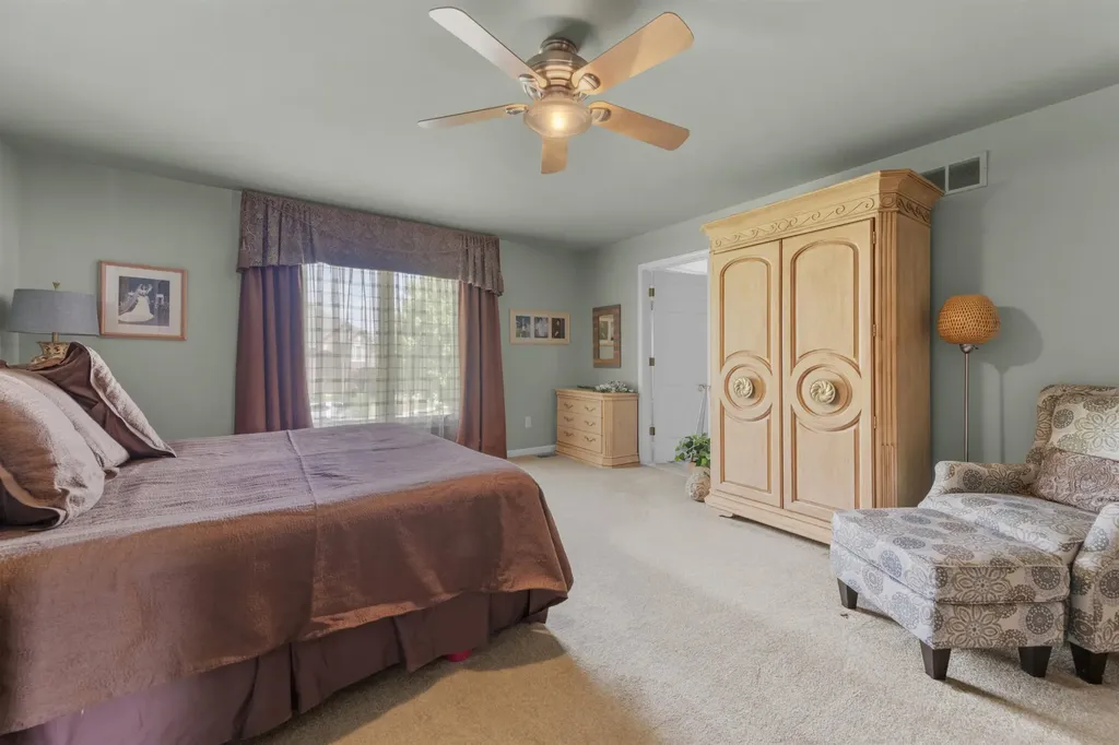 18913 Strongford Drive Macomb Township MI 48044