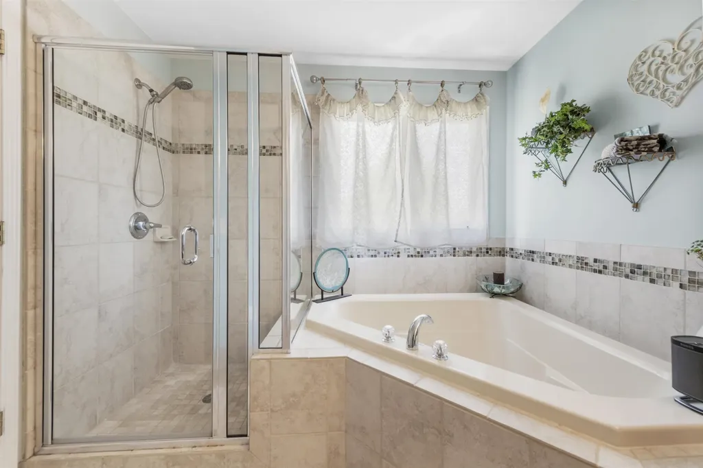 18913 Strongford Drive Macomb Township MI 48044
