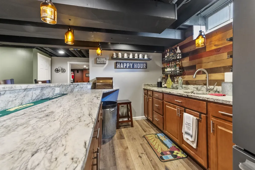 18913 Strongford Drive Macomb Township MI 48044