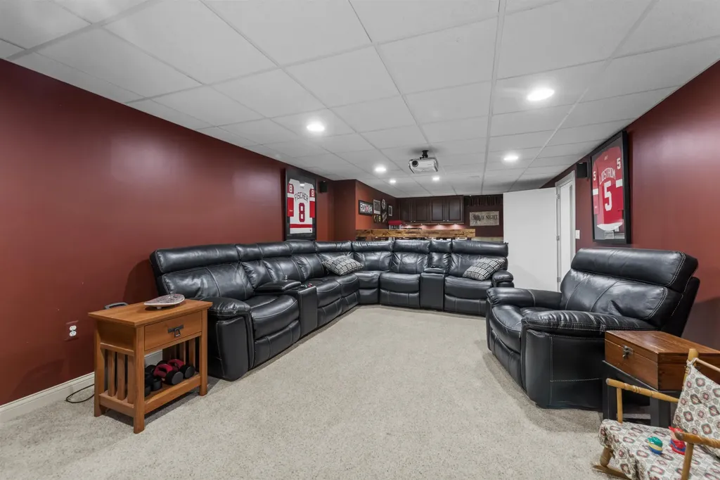 18913 Strongford Drive Macomb Township MI 48044