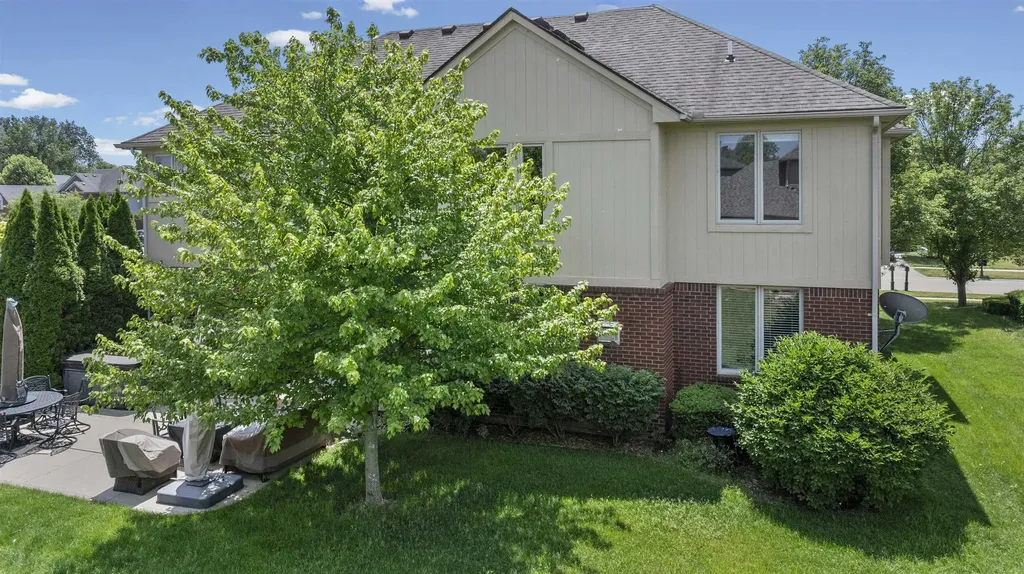 18913 Strongford Drive Macomb Township MI 48044