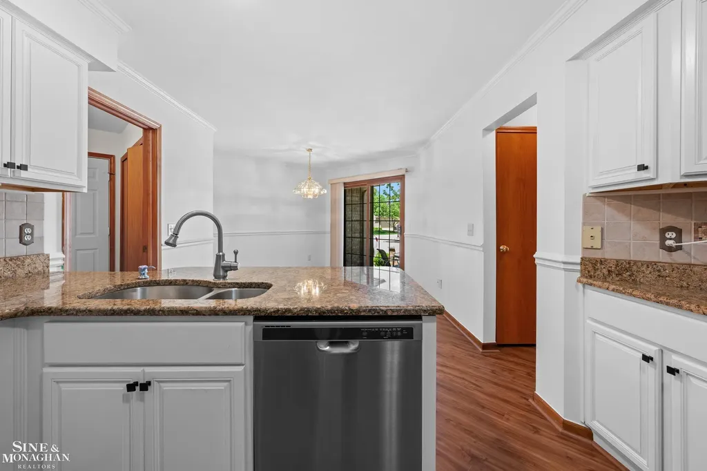 52112 Southview Ridge Macomb Township MI 48042