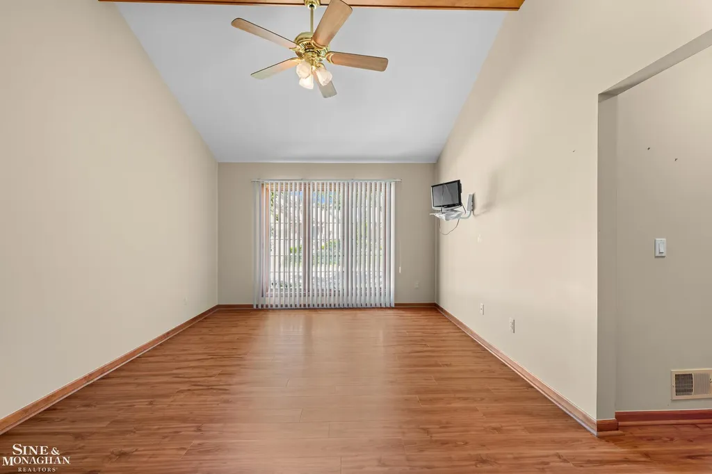 52112 Southview Ridge Macomb Township MI 48042