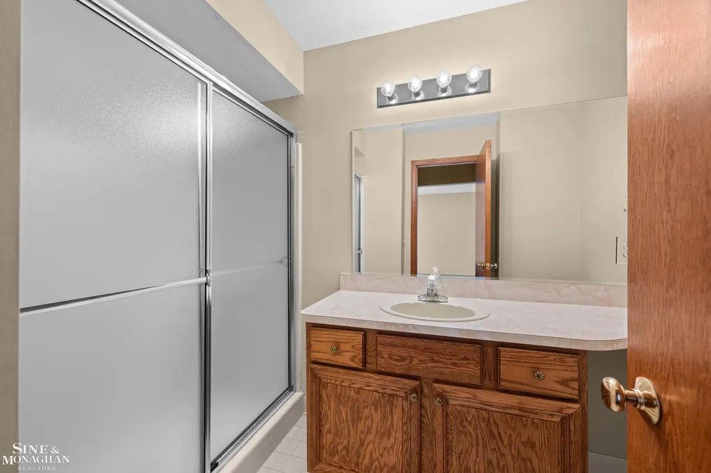 52112 Southview Ridge Macomb Township MI 48042