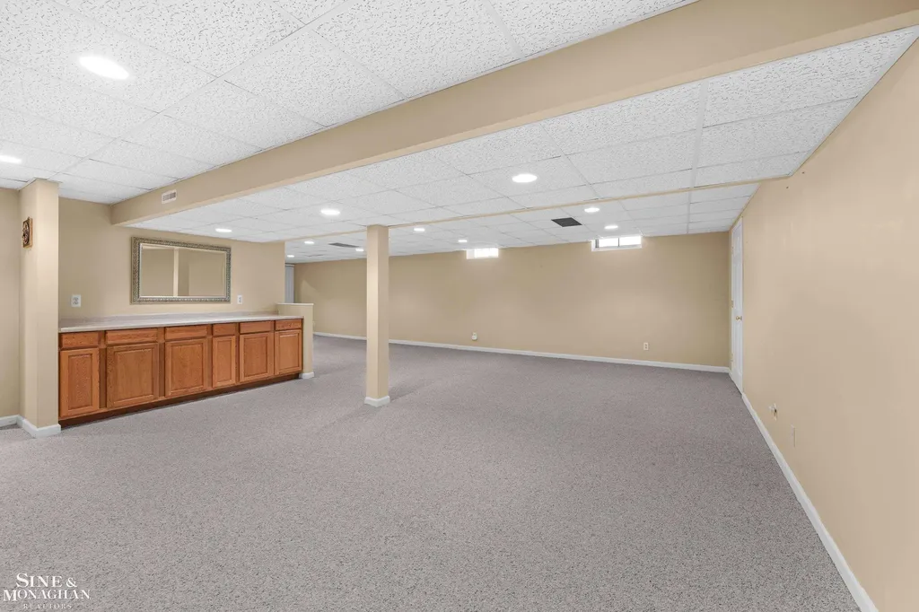 52112 Southview Ridge Macomb Township MI 48042