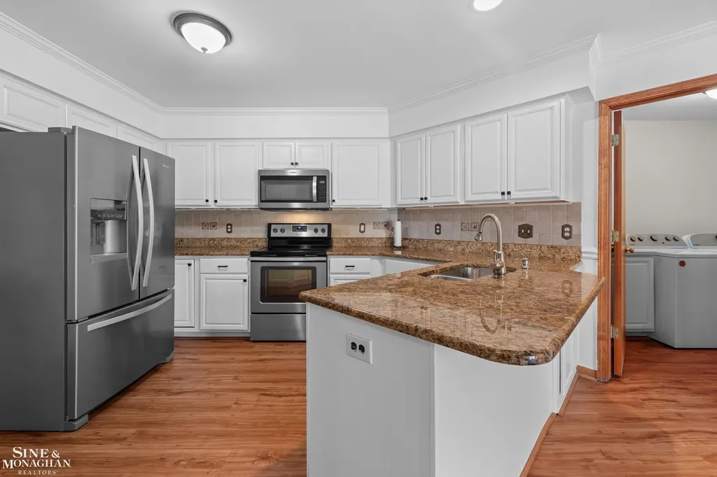 52112 Southview Ridge Macomb Township MI 48042