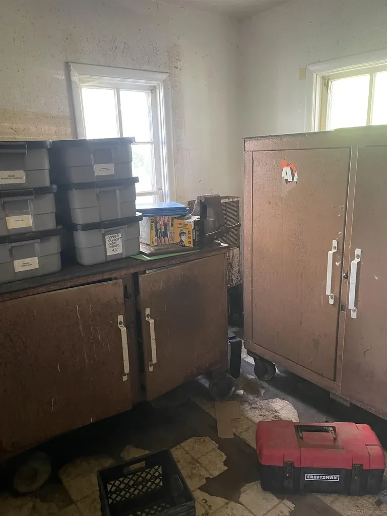 36122 Main Street New Baltimore City MI 48047