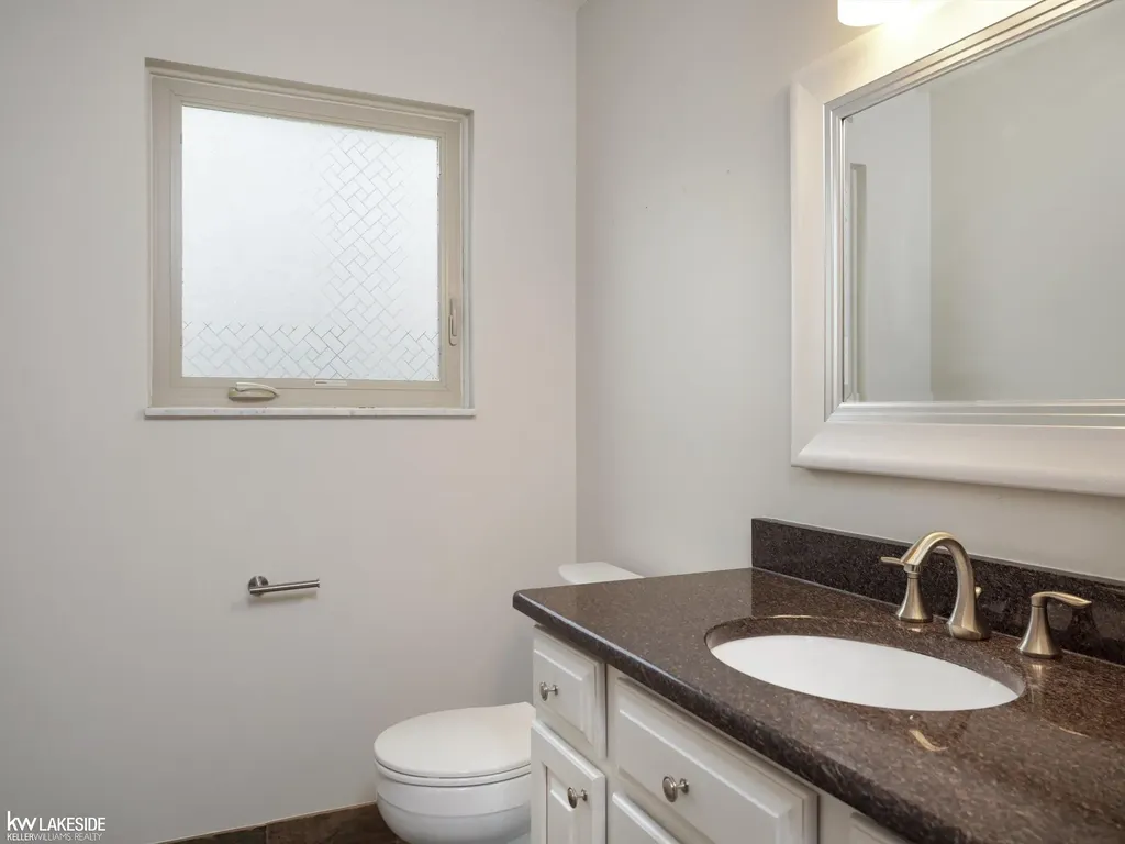 42411 Royal Lane Clinton Charter Township MI 48038