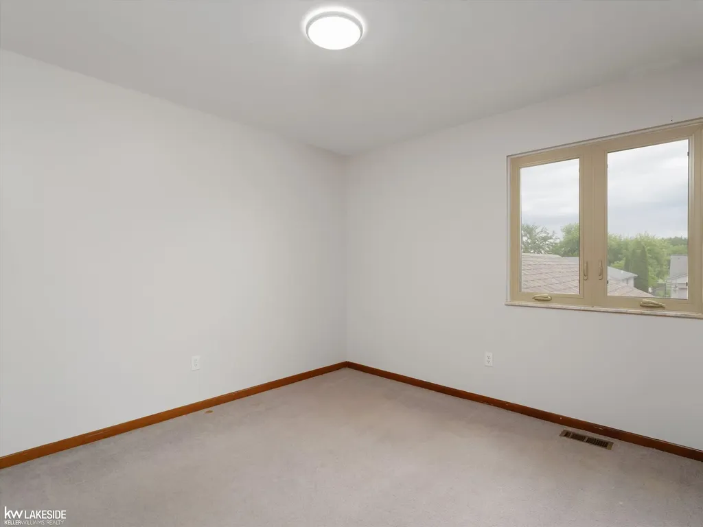 42411 Royal Lane Clinton Charter Township MI 48038