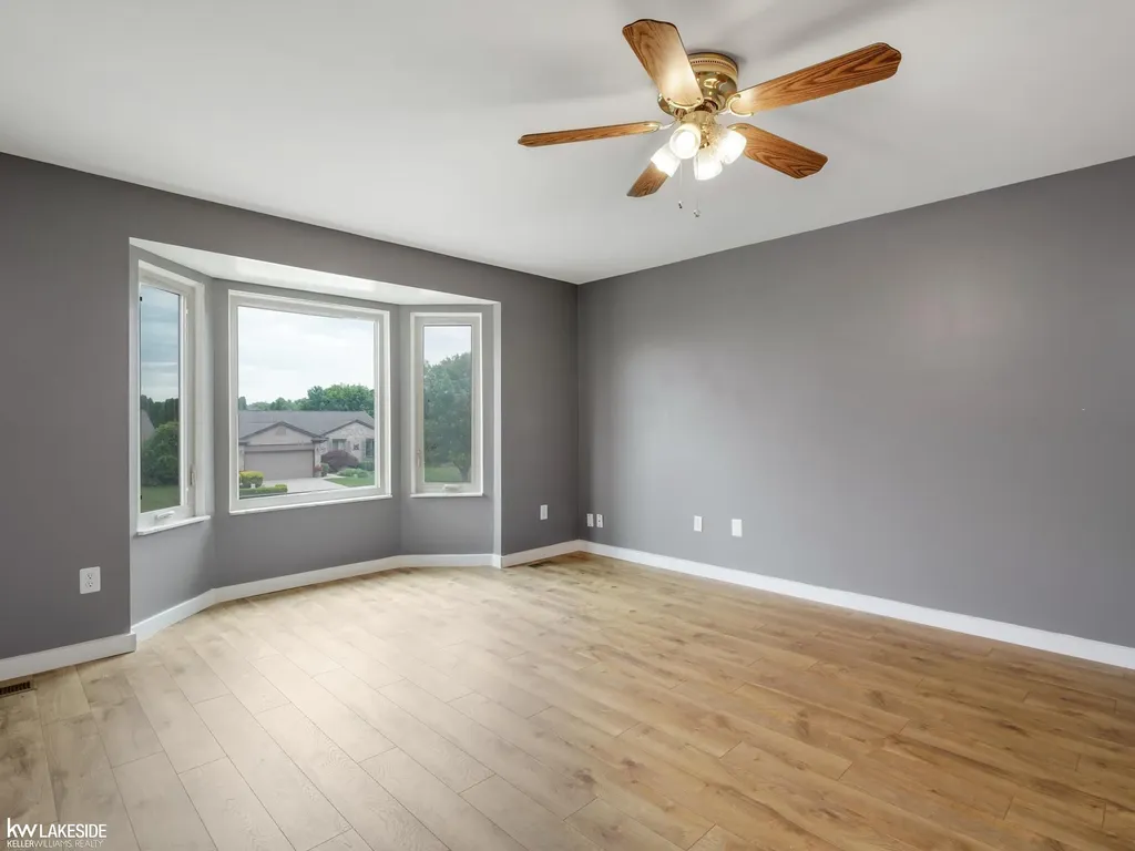 42411 Royal Lane Clinton Charter Township MI 48038