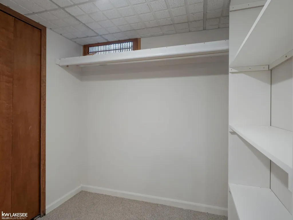 42411 Royal Lane Clinton Charter Township MI 48038