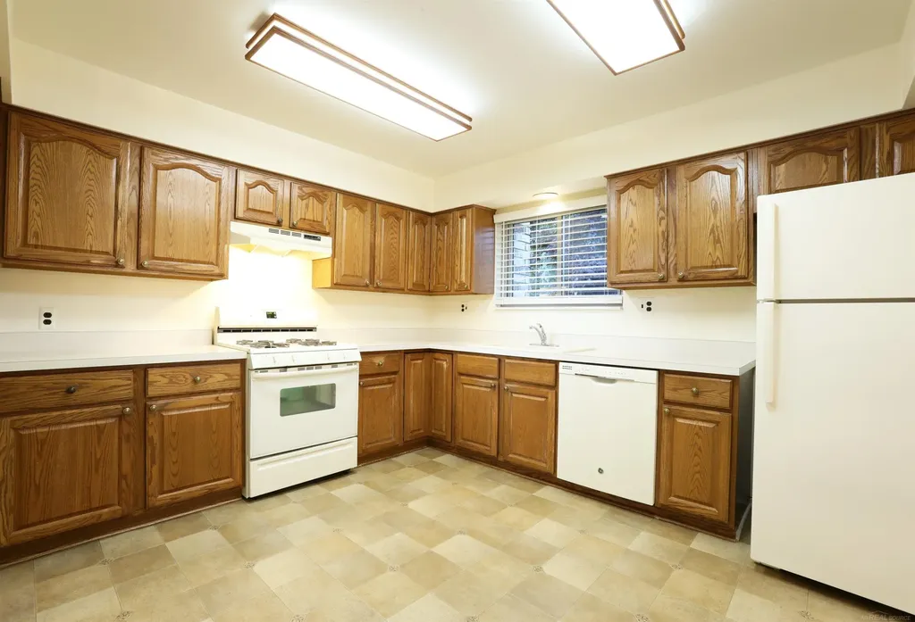 39549 Chantilly Drive Sterling Heights City MI 48313
